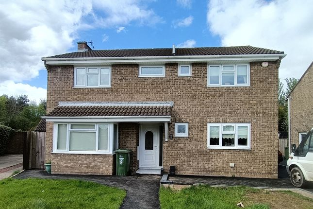 4 bed detached house