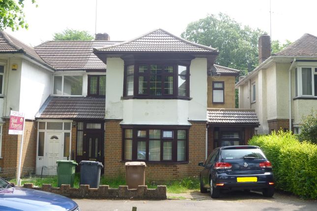 Halfway Avenue, Luton LU4 5 bed semi