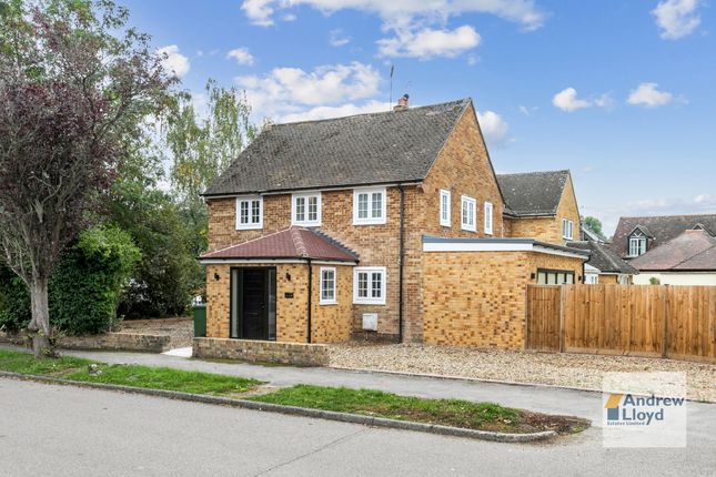 3 Bedroom Semi Detached House –... 3 bed semi