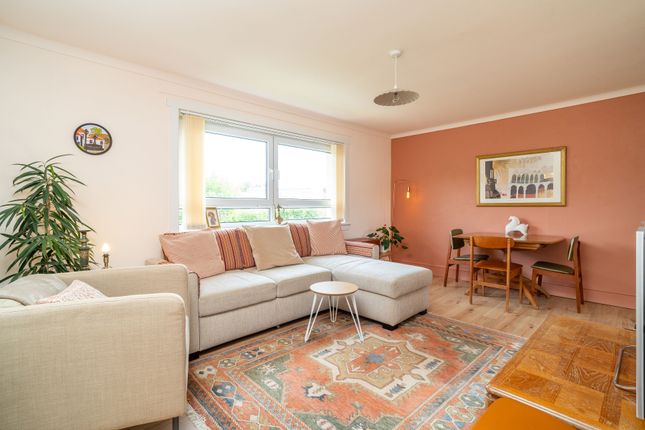 44 Oxgangs Road North, Colinton... 2 bed flat for sale