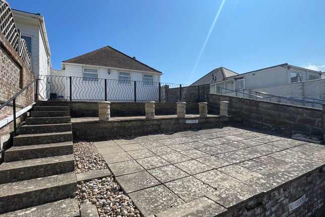 2 bed detached bungalow