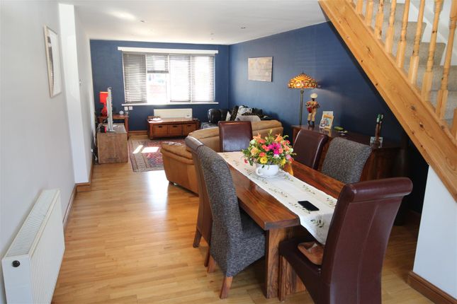 Pendennis Avenue, South Elmsall... 4 bed bungalow for sale