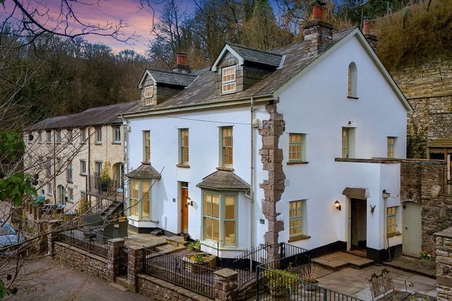 Dan Y Bont, Abergavenny NP7 4 bed end of terrace house for sale