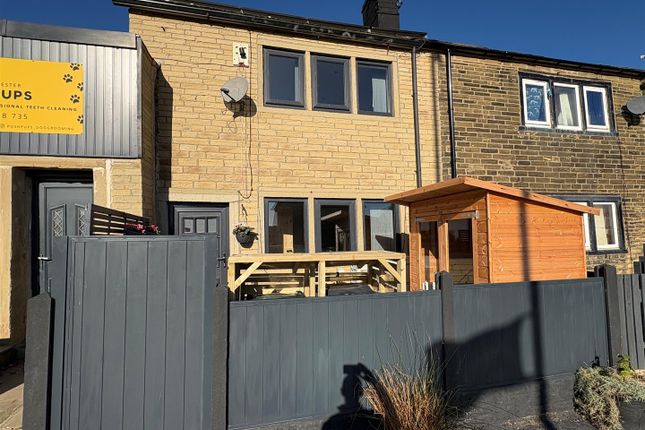 Ford, Queensbury, Bradford 2 bed terraced house for sale