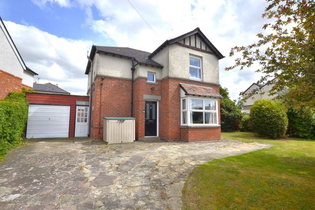 Green Lane, Gloucester GL3 3 bed detached house for sale