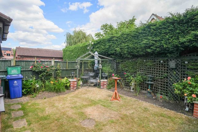 Church field Road, Rossington, DN11 2 bed bungalow for sale