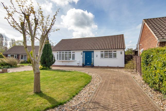 Johns Close, Hartley, Longfield... 3 bed bungalow for sale