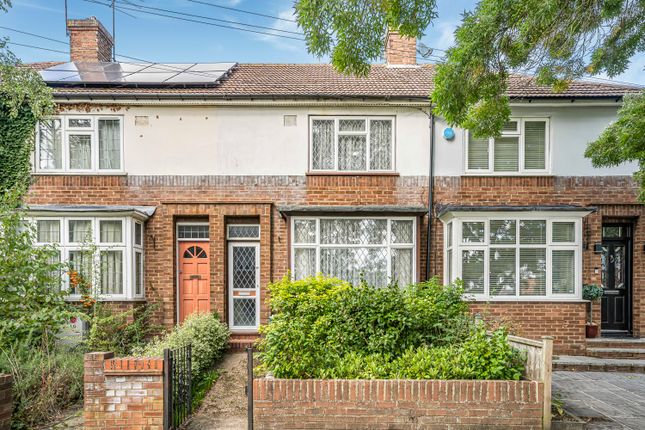 Mentmore Road, St Albans, AL1 2 bed terraced house for sale