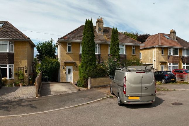 2 bedroom semi-detached house for sale