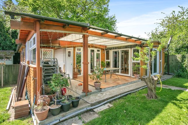 2 bedroom bungalow for sale