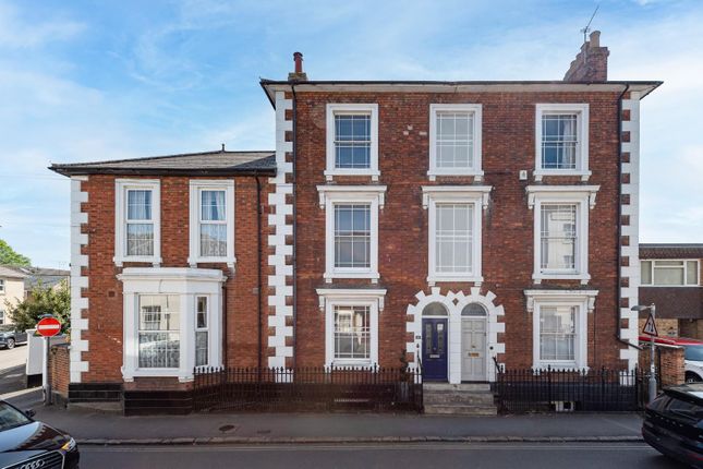 New Road, Linslade, Leighton Buzzard 4 bed terraced house for sale