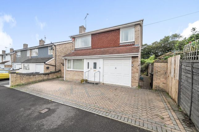 4 bed detached house
