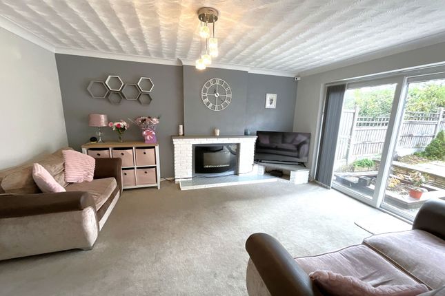 Firth Park Crescent, Halesowen B62 3 bed semi