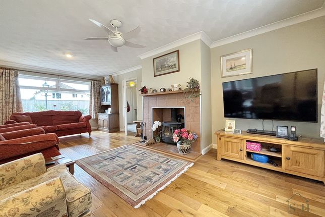 4 bedroom bungalow for sale