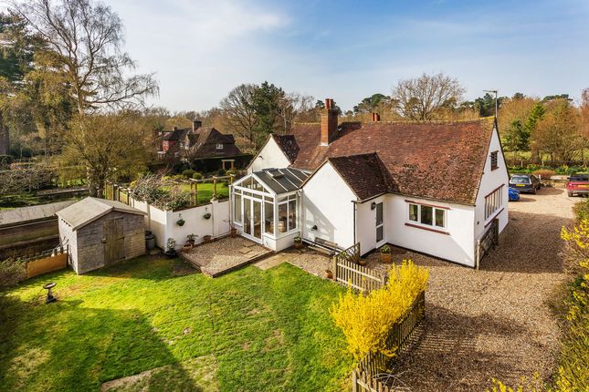 Hever Castle, Hever, Edenbridge, Kent 2 bed semi