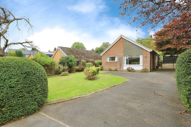 Codsall Road, West Midlands WV6 3 bed bungalow for sale