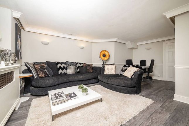 Edith Grove, Chelsea, London, SW10 2 bed flat for sale