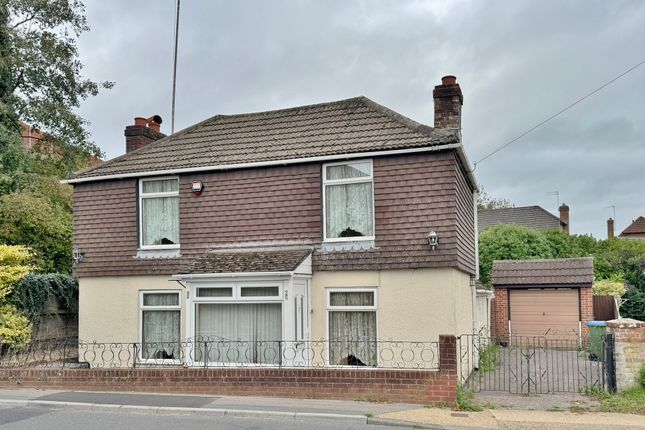 2 bedroom detached house for sale
