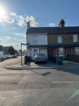3 bed end terrace house