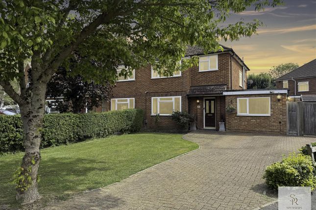 Halton Lane, Aylesbury HP22 4 bed semi
