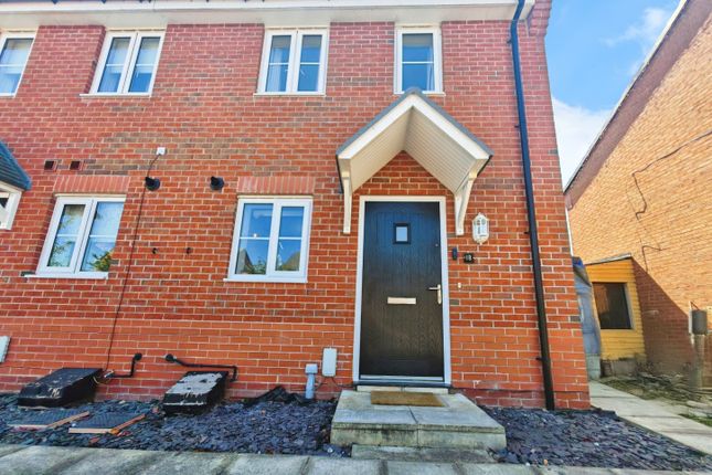 2 bedroom semi-detached house for sale
