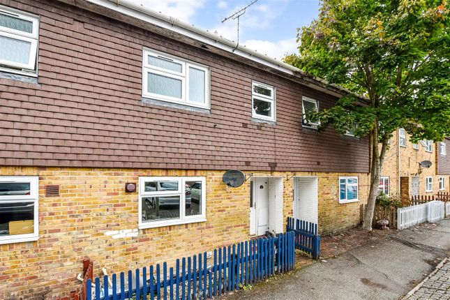 Launcelot Close, Andover 3 bed terraced house for sale
