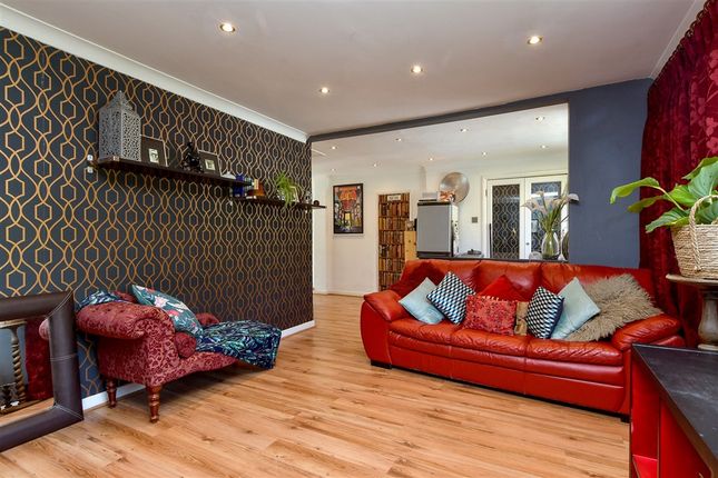 4 bed semi-detached house