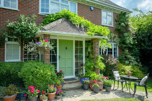 Kingsfold, RH12 4 bed detached house for sale