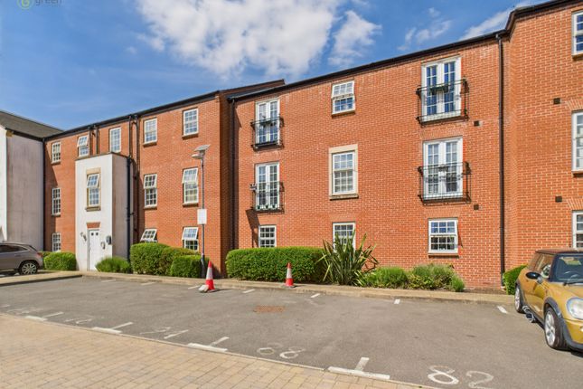 Horseshoe Crescent, Walsall B43 2 bed apartment for sale
