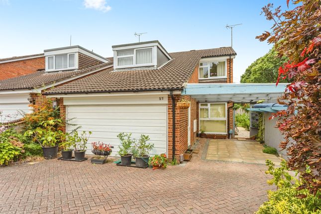 4 bed detached house