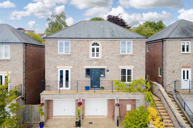 Trenavin Close, Crediton, EX17 4 bed detached house for sale