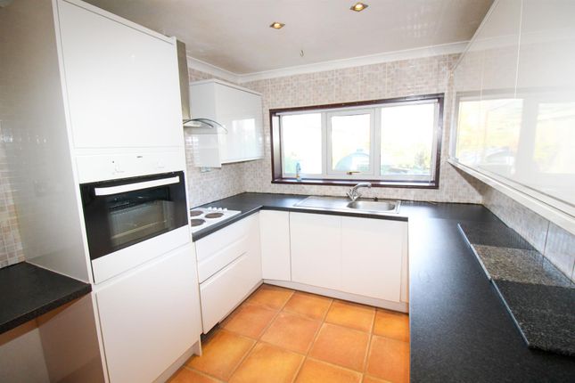 8 Terrace Street, Embo 4 bed end of terrace house for sale