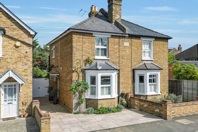 Cherry Orchard Road, West Molesey, KT8 3 bed semi