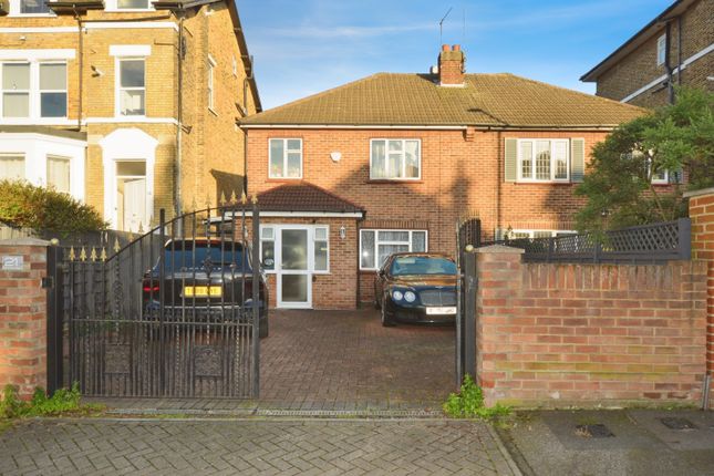 6 bedroom semi-detached house for sale