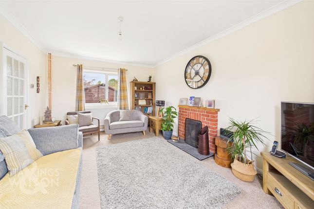Julians Way, Pulham Market, Diss 3 bed semi