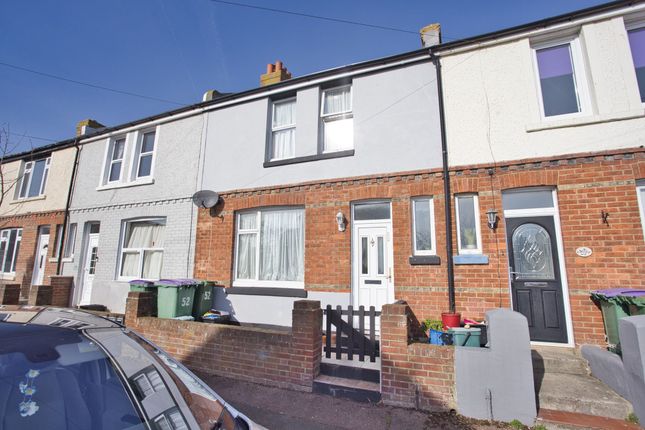 Mead Road, Folkestone, CT19 2 bed terraced house for sale