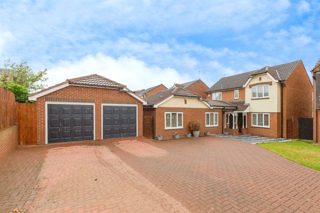 5 bedroom detached house for sale