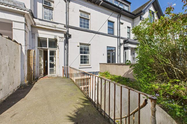 5 bedroom terraced house for sale