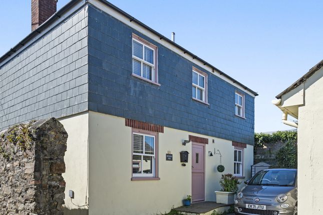 2 bedroom detached house for sale