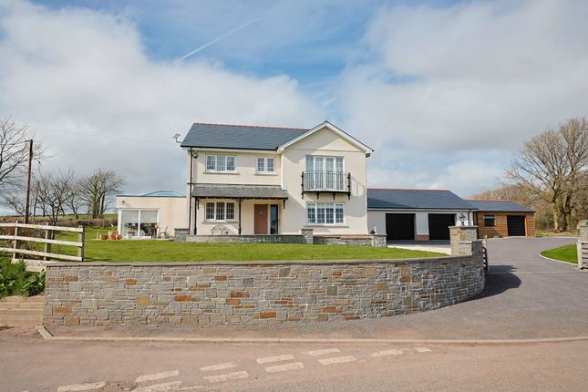 Pedrheol, Llanddarog, Carmarthen, SA32 4 bed detached house for sale