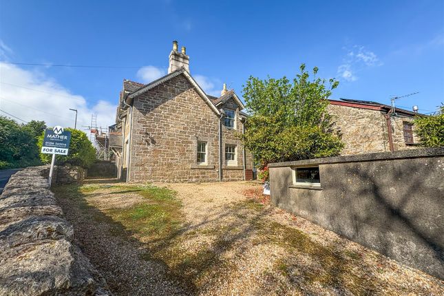 4 bedroom link detached house for sale