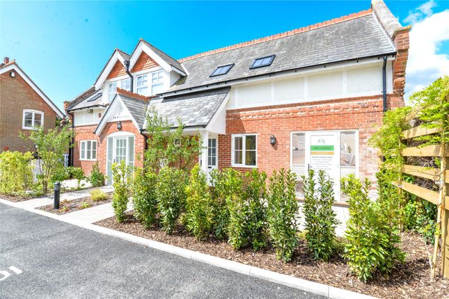 The George, Christchurch Road, New... 2 bed semi