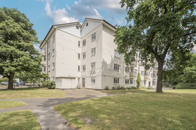 Kingsnympton Park, Kingston Upon... 2 bed flat for sale