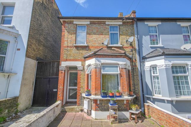 4 bed semi-detached house