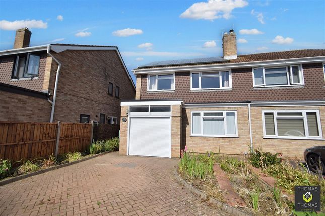 5 bedroom semi-detached house for sale