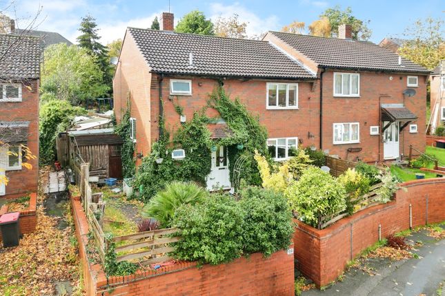 4 bed detached house