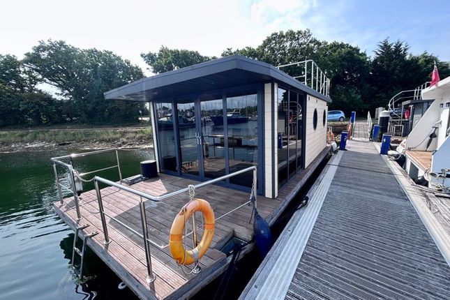 2021 Waterlodge Oasis 2 2 bed houseboat for sale