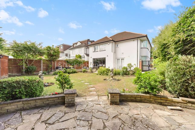 Chase Road, Southgate, N14 4 bed detached house for sale