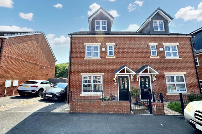 Saddlecote Close, Manchester, M8 4 bed semi