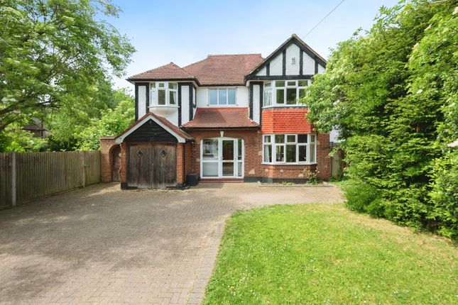 5 bed detached house